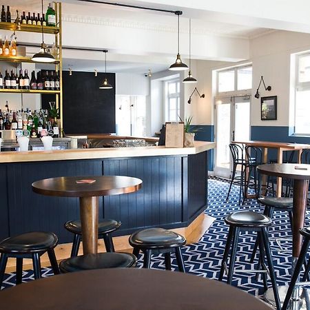Blues Point Hotel Sydney Esterno foto
